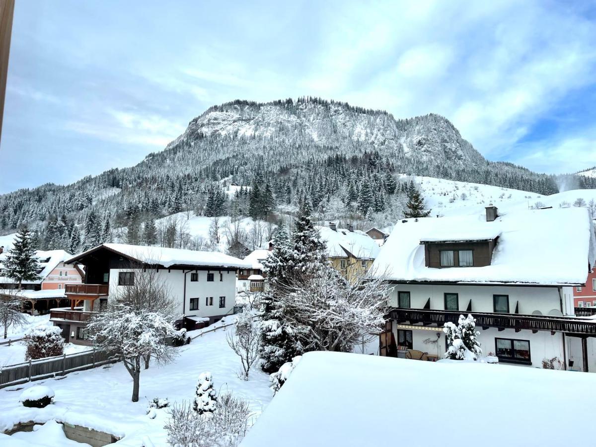 die Tauplitz Lodges - Alm Lodge A8 by AA Holiday Homes Exterior foto